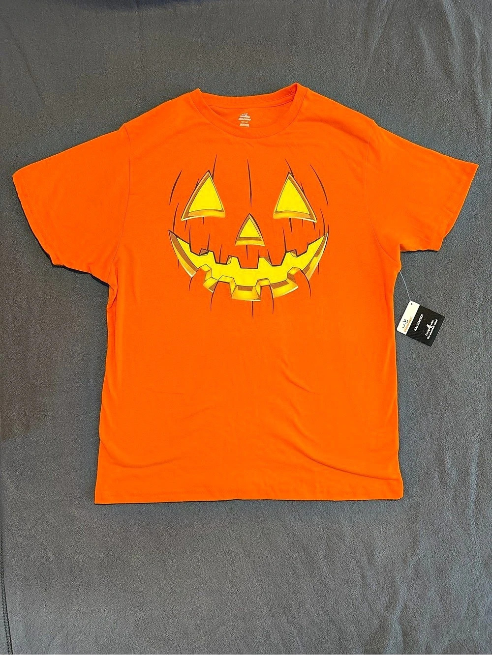 Way to Celebrate! Halloween! Graphic Tee in Orange Size Large NWT